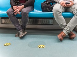 Dokter Ortopedi Sebut Tulang Rangka Cowok Beda tapi Tak Berarti Duduknya Harus Ngangkang