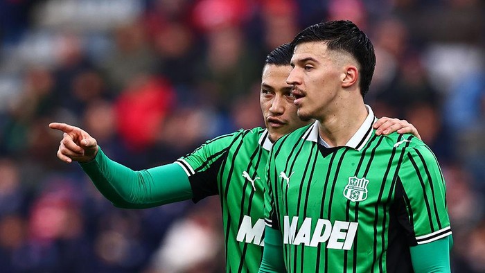 Nilai Pasar Duo Idzes-Muharemovic Melesat, Sassuolo Bisa Cuan