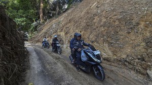 Kendaraan Mulai Bisa Lalui Jalur Agam-Bukittinggi via Kelok 44