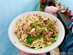 Top 10 Tempat Makan Enak Versi detikFood, Ada Bakmi hingga Soto Betawi