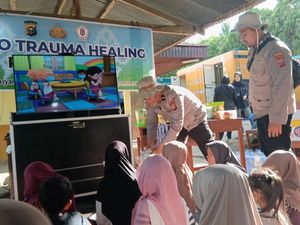 Bioskop Polda Riau Kembalikan Tawa Anak-anak Korban Bencana Agam