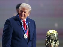 Video Donald Trump ke Timnas Iran: Boleh Ikut Piala Dunia, Tapi Ingat Nyawa