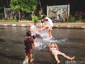Harap-harap Cemas Warga Pesisir Tarakan Menanti Genangan Rob Surut