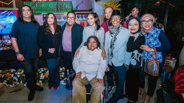 Harry Tjahjono Resmi Luncurkan Buku 