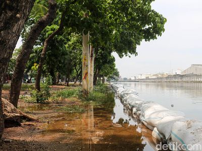 Kali Sunter Meluap, Warga Lagoa Jakut Waspada