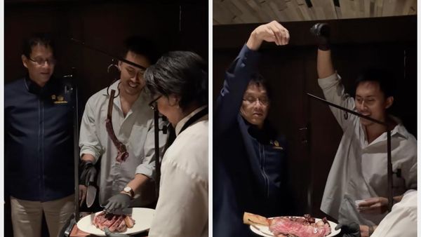 Ketika Menkeu Purbaya Gaya ala Salt Bae, Tabur Garam ke Tomahawk Steak!