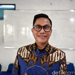 Drs. Mamat Rachmat, M.Si.