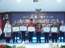 203 Inovasi dan Capaian Pajak Daerah Diapresiasi di Lamongan Award 2025
