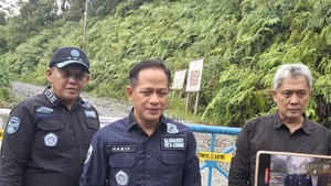 Video: KLH Kirim Bantuan 2 Truk untuk Korban Banjir Sumatera