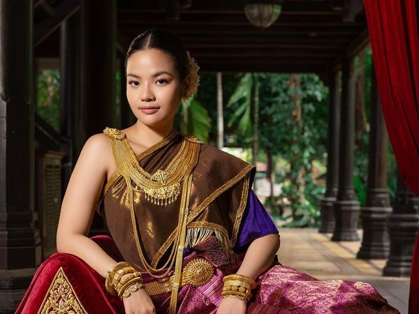 8 Foto Pernikahan Mewah Putri Kamboja Gen Z dengan Putra Konglomerat