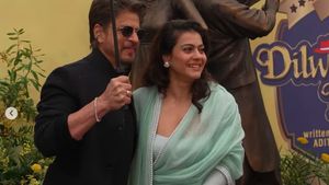 Potret Pasangan Ikonik Shah Rukh Khan & Kajol Resmikan Patung DLJJ di London