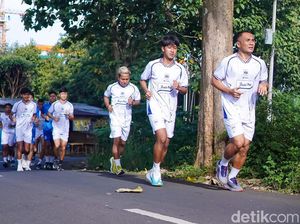 Skuad PSIS Latihan Cross Country 10 Km di Gunungpati