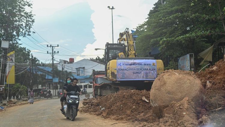 Sumatera Pulih: 81 Ruas Jalan Rusak Akibat Banjir Kembali Terbuka