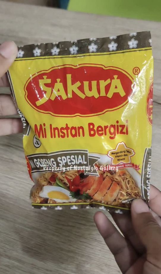 Es Mony hingga Susu Yahuii, Jajanan Era 90-an yang Bikin Nostalgia Abis Es Mony hingga Susu Yahuii, Jajanan Era 90-an yang Bikin Nostalgia Abis