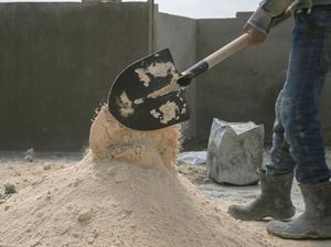 Harga Pasir Mundu Terbaru Desember 2025, Segini untuk 1 Pikap & 1 Truk