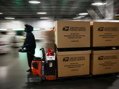 Layanan Pos AS Bersiap Hadapi Puncak Pengiriman Paket Musim Liburan