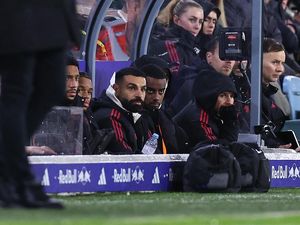 Tiga Laga Beruntun Jadi Cadangan, Mo Salah Kecewa Banget