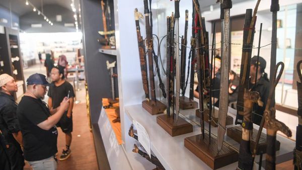 Pameran Bilah Nusantara Angkat Mandau Menuju Pengakuan UNESCO