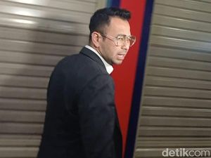 Bandung dan Sumatera Dilanda Banjir, Raffi Ahmad Sebar Tim Beri Bantuan