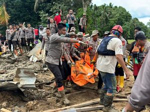 Brimob Polda Riau Lanjut Pencarian Korban Galodo Agam, 1 Jenazah Ditemukan