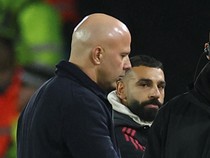Pilih Salah atau Slot, Liverpool?