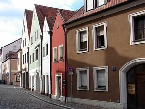 Hotel Terkecil di Dunia Ini Cuma Muat buat 2 Orang, tapi Fasilitasnya Lengkap!