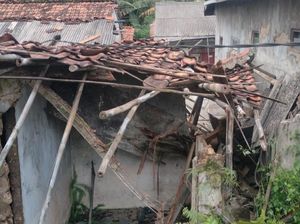2 Rumah di Bogor Rusak Diterjang Angin Kencang, 4 Orang Mengungsi