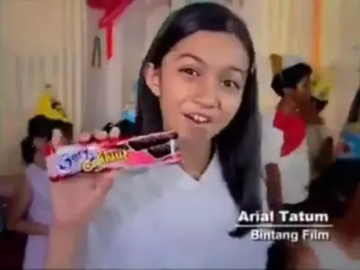 11 Potret Lawas Mantan Artis Cilik Bintangi Iklan, Ariel Tatum Bikin Pangling!
