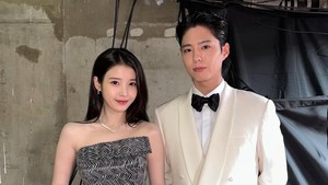 Momen Aesun-Gwansik Tampil Fancy di AAA 2025