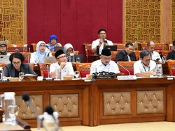 Tidak Atur soal Ujian Siswa, Komisi X Minta Aturan Sekolah Aman Bencana Direvisi