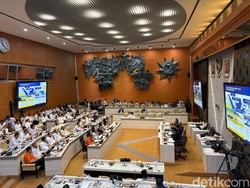 DPR Minta Tarif Tol Tak Naik Jelang Nataru