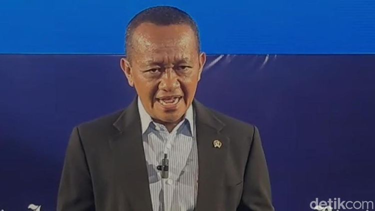 Bahlil Beberkan Rapat Maraton Petinggi Pertamina Dini Hari