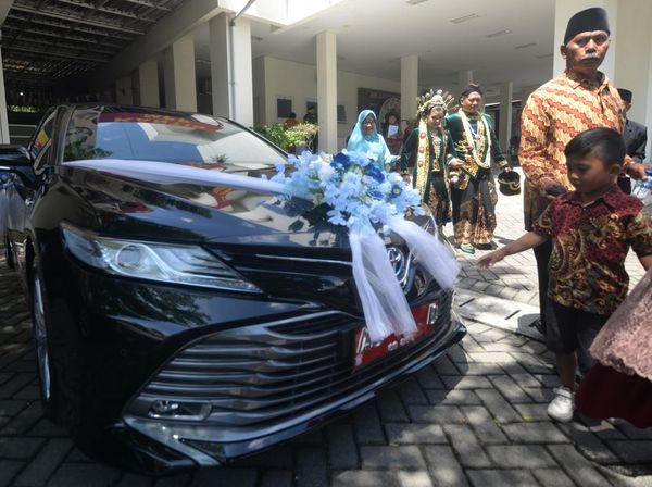 Mobil Pengantin Gratis Boyolali Diminati, Warga Bisa Pakai Mobil Dinas Bupati