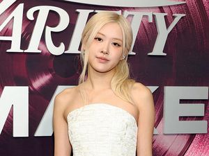 Rose BLACKPINK Si Number One Girl Tercantik di Planet Bumi