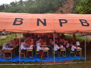 Video Mendikdasmen: 2.900 Sekolah Rusak Akibat Bencana di Sumatera
