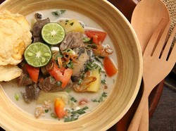 Bangga! Soto Betawi Masuk Daftar 5 Besar Sup Terlezat di Dunia