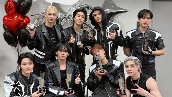 Video Para Peraih Daesang Asia Artist Awards 2025: IU-Stray Kids