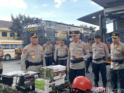 Wakapolri Cek 638 Personel hingga Kendaraan SAR untuk Dikirim ke Sumatera