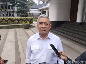 Tekan Korban Jiwa, Farhan Ingin Rumah di Bantaran Sungai Dibongkar