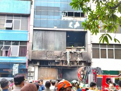 Saksi Lihat Karyawan Lari ke Atas Saat Asap Penuhi Gedung Terra Drone Jakpus