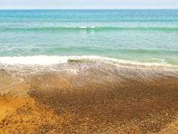 Akhir Tahun, Nikmati Sunset & Sea of Happiness di 4 Pantai Jawa Barat