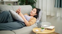 Hobi Nonton Video Mukbang dan Makan Malah Bantu Diet, Kok Bisa?