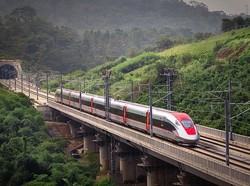 West Java Traincation: Liburan Seru Menikmati Jalur Ikonik Jawa Barat
