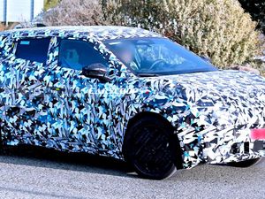 Nissan Juke Listrik Dites Jalan, Meluncur Resmi Tahun Depan