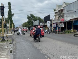 Traffic Light di Poros Pinrang-Polman Sepekan Rusak, Rawan Picu Kecelakaan