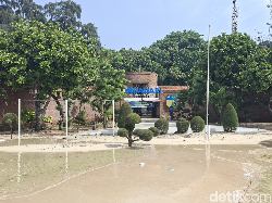 Menjelajahi Pulau Bidadari: Perpaduan Resor Modern dan Sejarah Maritim