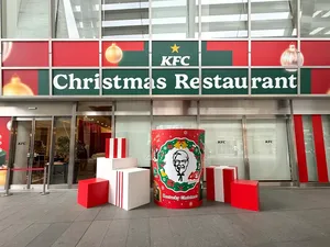 Hanya di Resto KFC Ini Ada Beragam Menu Khas Natal