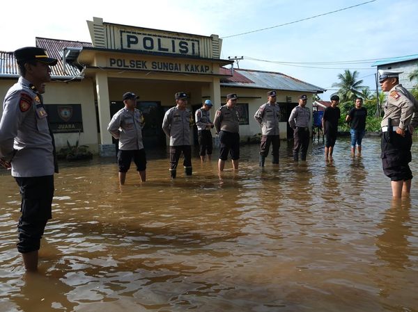 Rob Rendam Kantor Polisi, Polsek Sungai Kakap Tetap Siaga Layani Warga