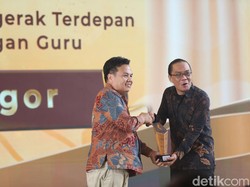 Lindungi Guru, DPRD Kota Bogor Raih detikJabar Awards 2025