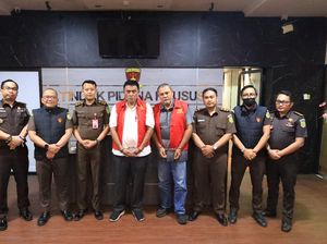 Kejati Jatim Tahan 2 Tersangka Baru Kasus Mark Up Dana Hibah SMK